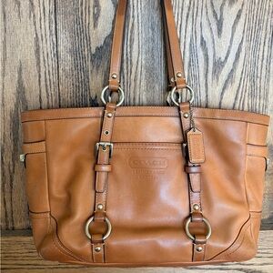 🧡COACH🧡 Tan Leather Tote Bag